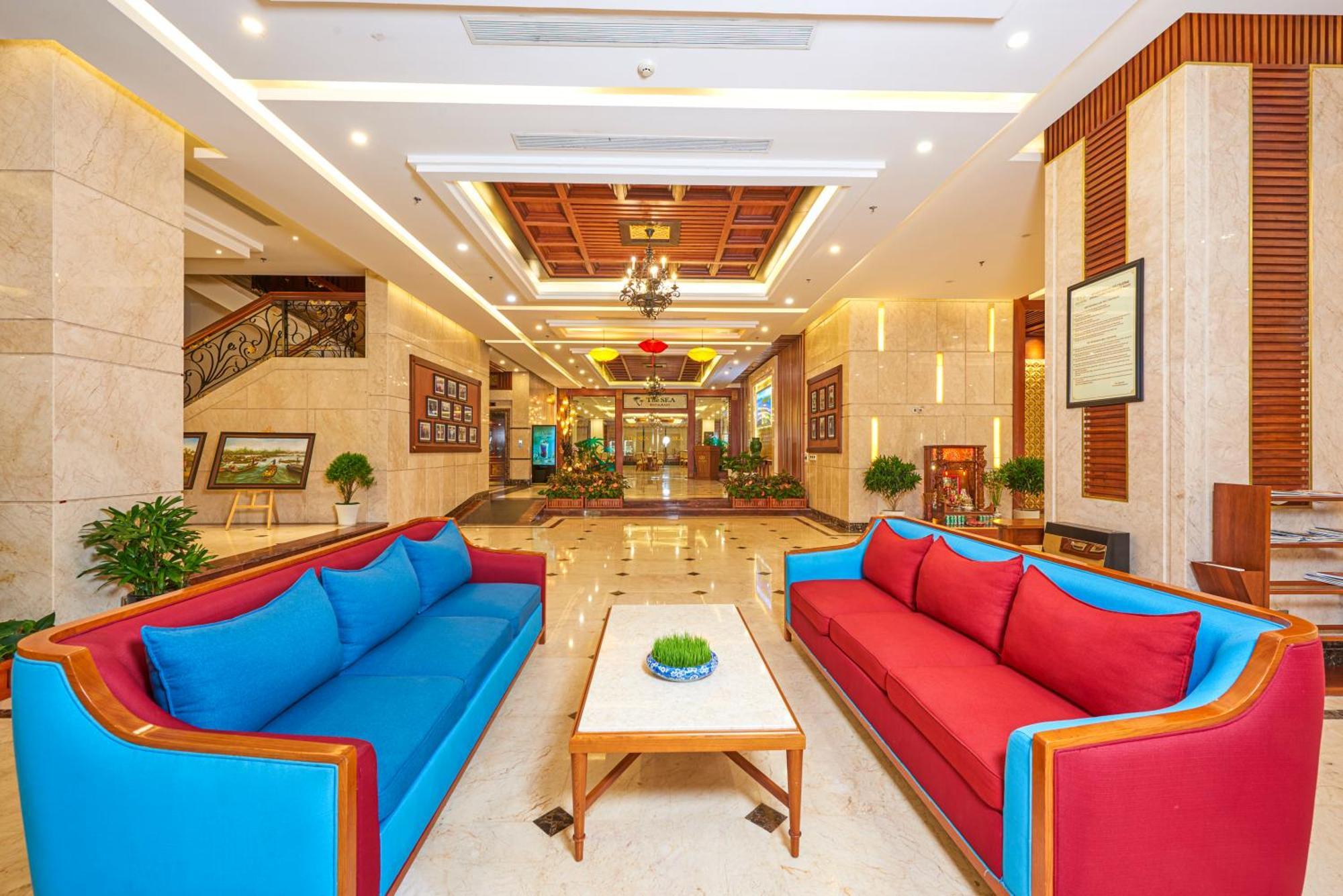 Dlg Hotel Danang Экстерьер фото Lobby