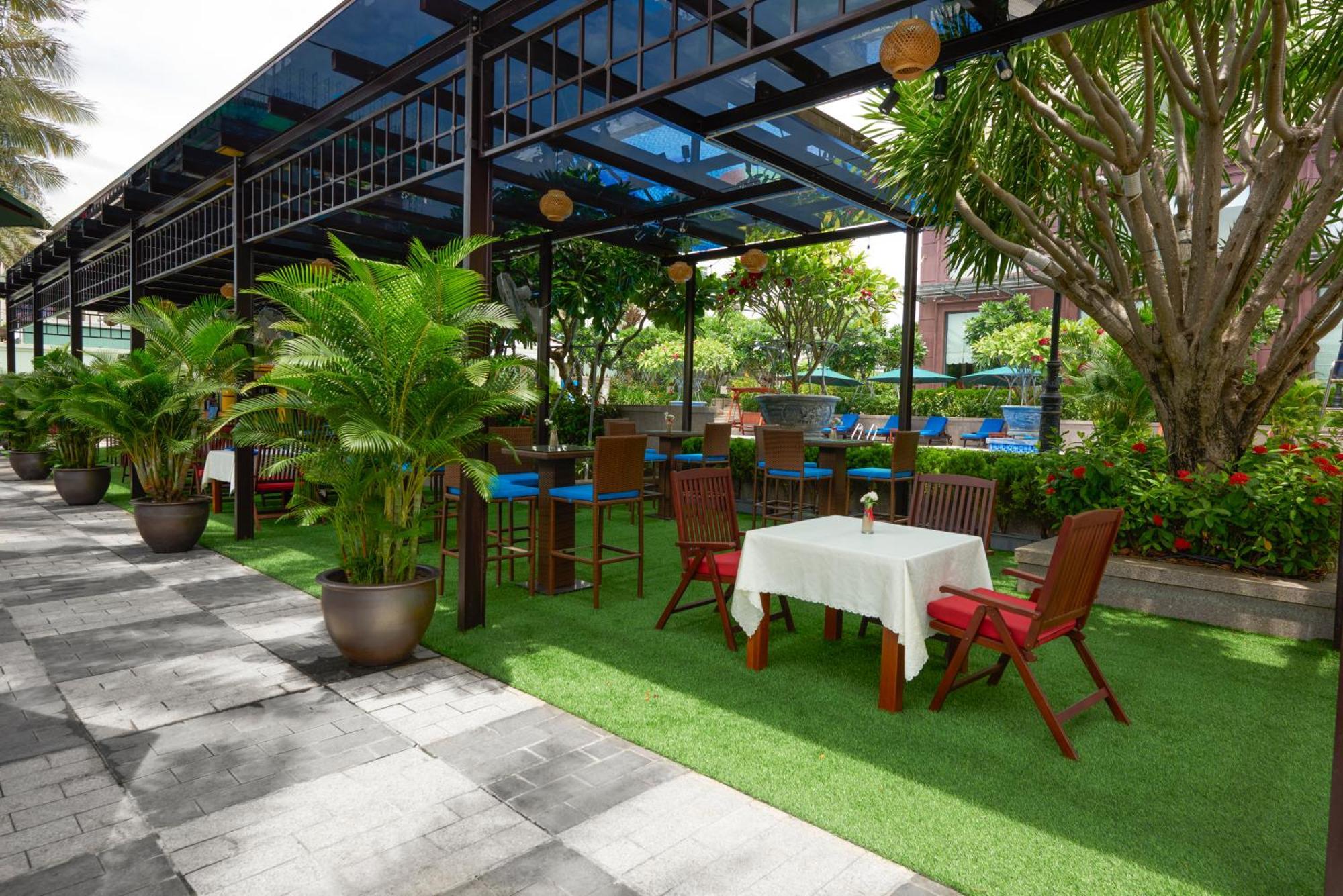 Dlg Hotel Danang Экстерьер фото The Sky Bar